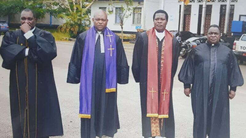 Océan: 12 grandes Obédiences Protestantes Pour marcher avec le Seigneur 